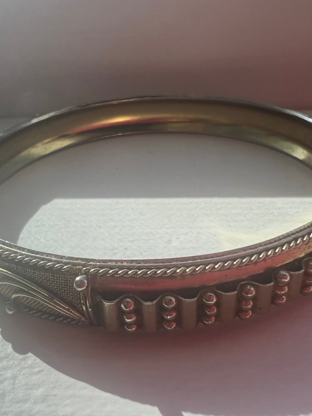 Bracelet – Gold-tone Bangle
